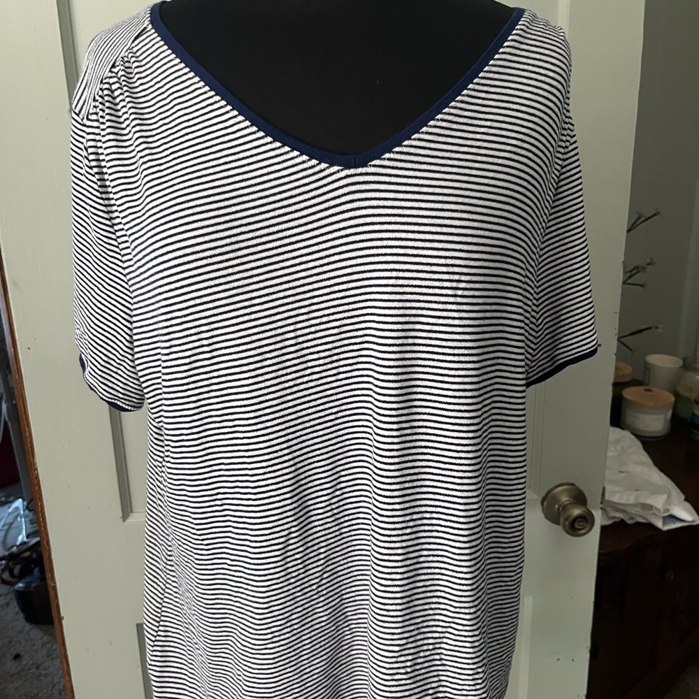 Apt. 9 Blue and White Short Sleeve Tee